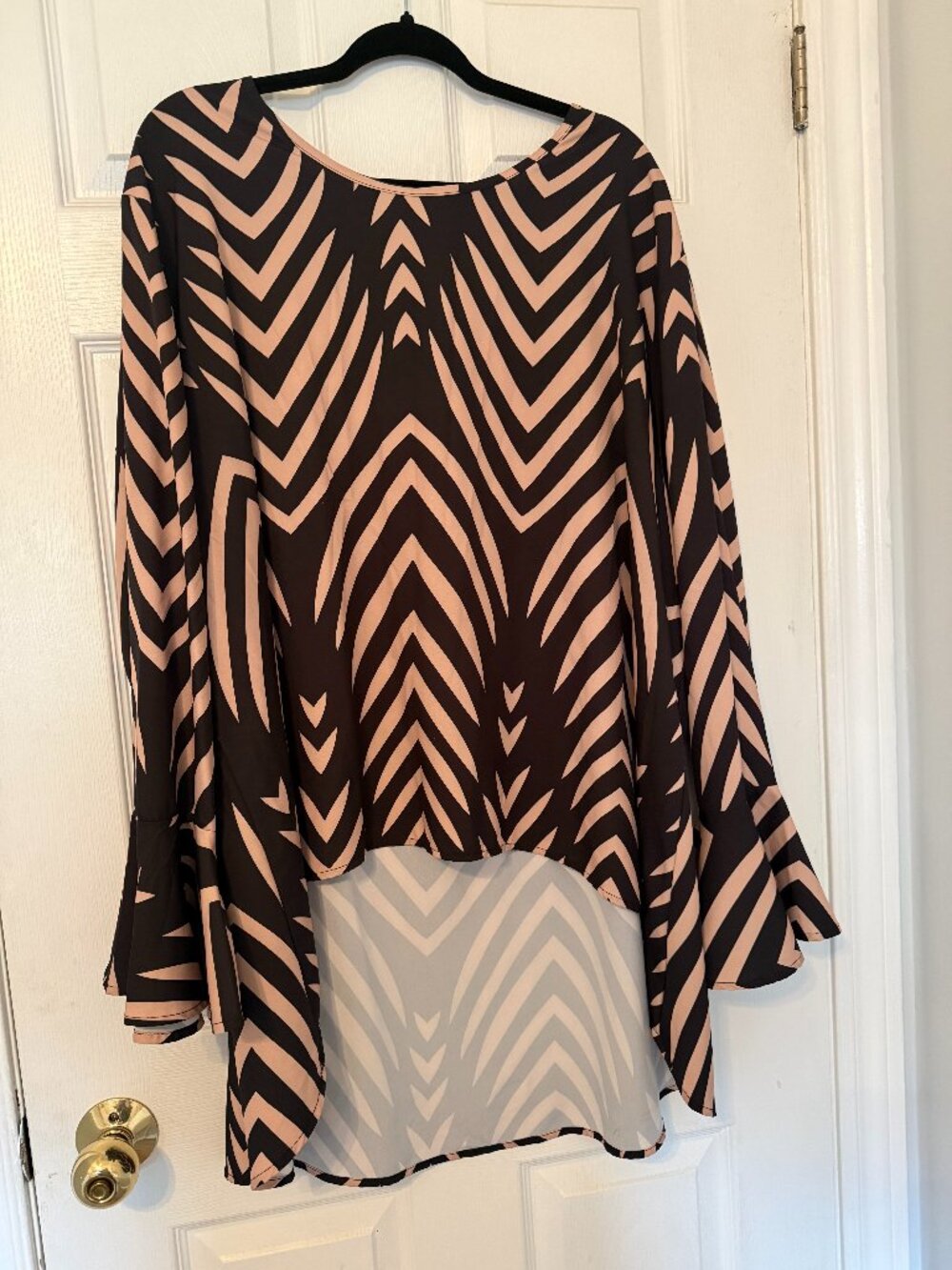 Plus size 2X Black & Tan Chevron Print Tunic Blouse with Bell Sleeves